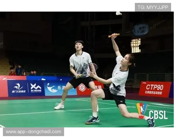 江苏羽超孙文骏-黄荻男双险胜王昶-陈旭君，比分均15-13